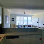 Apartamento Geniet De Zee Met Top-appartement Fuji